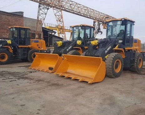 XCMG zl30gv на площадке